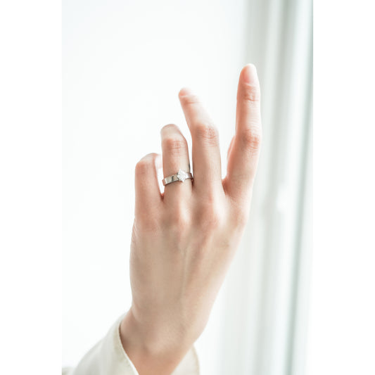 Lozenge Cut Diamonds Ring Gold | MINE